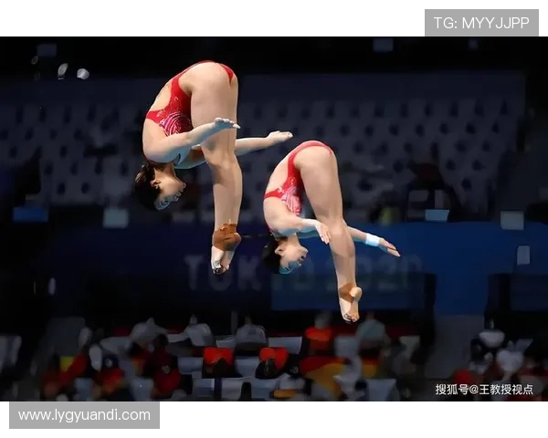 跳水运动的魅力与挑战:从技术突破到心理素质的全面解析 跳水运动的魅力与挑战:从技术突破到心理素质的全面解析