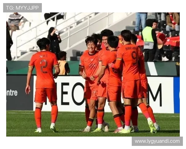 中国男足再度集结蓄势待发誓在世预赛关键战中实现突破