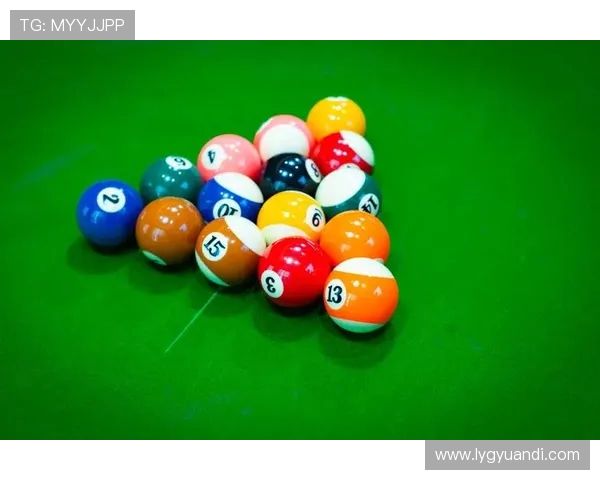 台球技巧全面解析:从基础入门到高级技巧,助你成为桌球高手 台球技巧全面解析:从基础入门到高级技巧,助你成为桌球高手