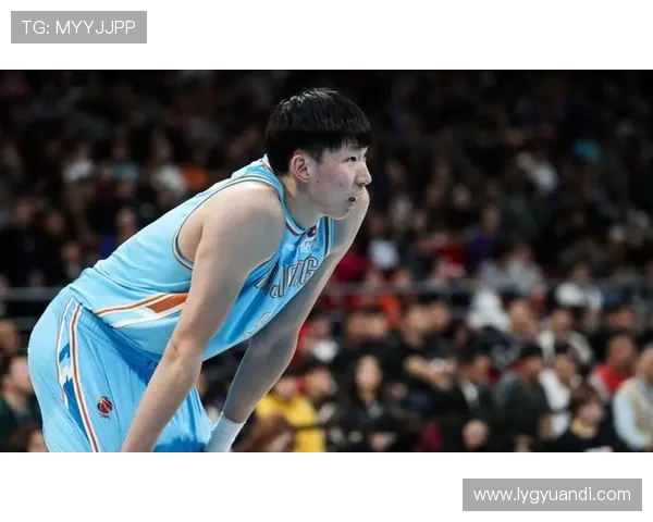 周琦在国际篮球舞台上的崛起与挑战：从青年才俊到国家队核心球员的成长之路