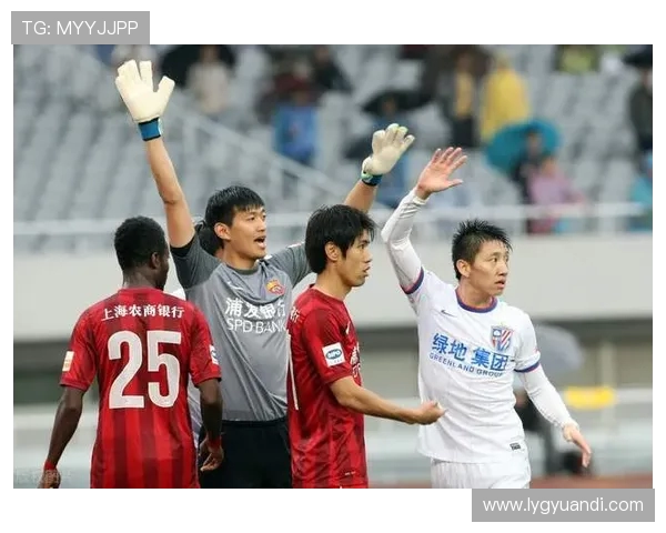 广州恒大迎战南华球队巅峰对决球迷期待精彩赛事再续传奇